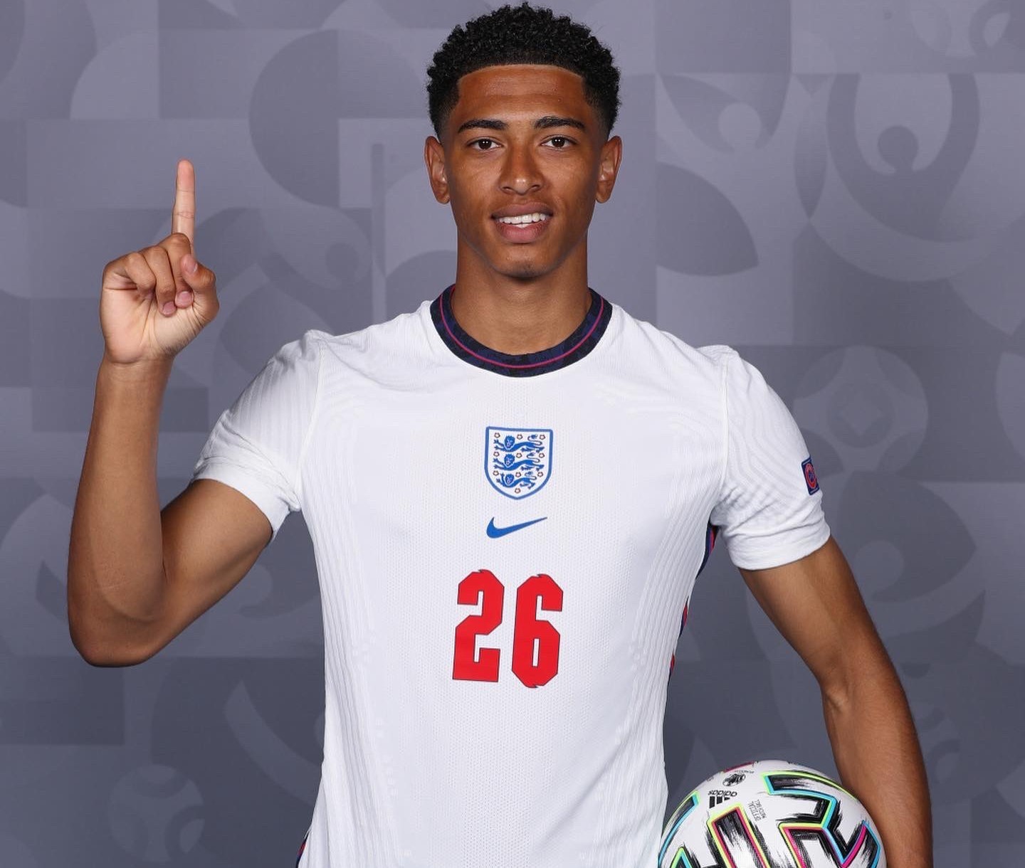 早报：拥有地表最强人类的从容感……怎么，你们没有吗？（早报：地表最强加持，从容气度拉满……怎么，你们没有？）