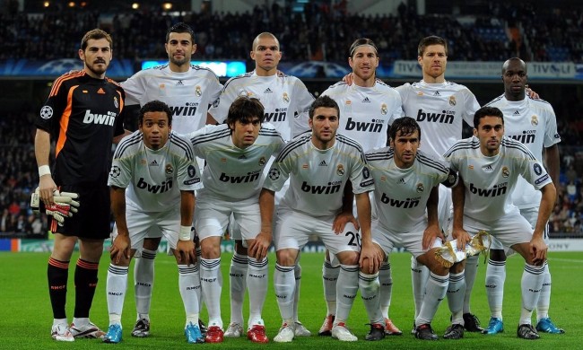 翻修球场，“连滚带爬”为的是“从从容容”（球场翻修：先“连滚带爬”，后“从容不迫”）