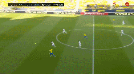 英媒：奥纳纳渴望重返曼联争夺一门，也不排除去英超其他球队（英媒称：奥纳纳盼回归曼联竞逐主力门将，亦不排除加盟英超其他球队）