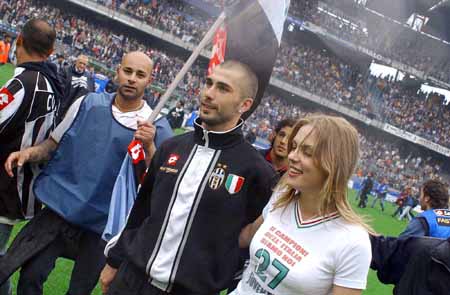 约罗：新赛季我们一定会展现出新面貌，这将是对上赛季的复仇（约罗：新赛季我们将以全新姿态出发，誓为上季复仇）