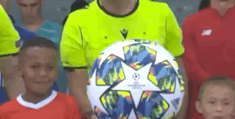 从亚马尔位置变化看世界足坛发展潮流