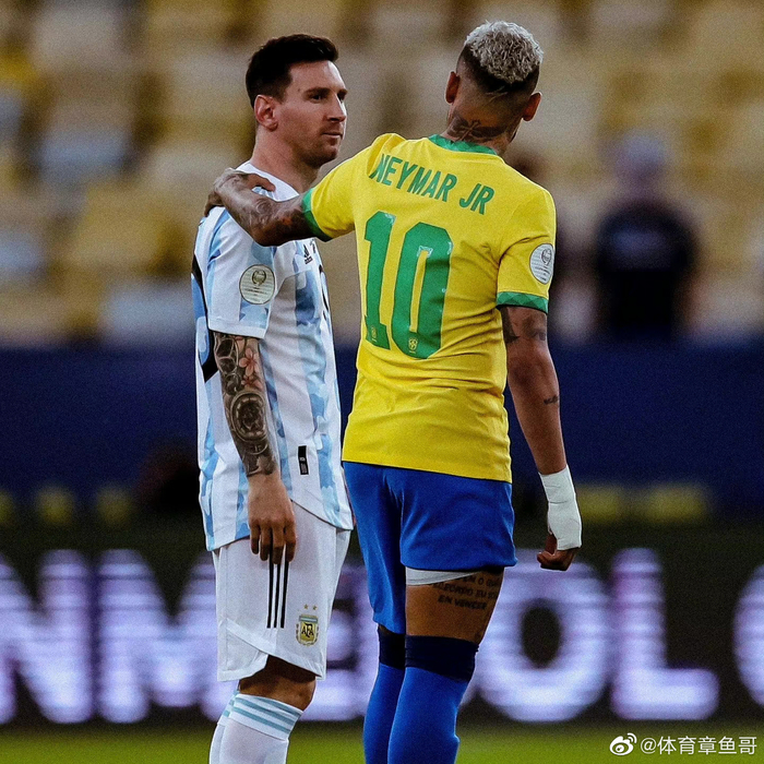 足球国足再次加练射门，教练组严要求（国足再度强化射门训练，教练组从严把关）