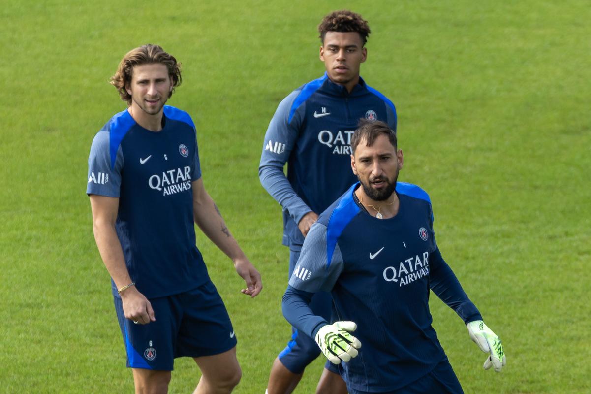 景好人美，朴志洙妻子社媒时隔一年半发度假照：沙滩比基尼（时隔一年半，朴志洙妻子社媒晒海滩比基尼度假照：人美景更美）