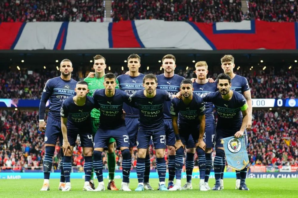 米体：尤文要求弗拉霍维奇大幅降薪留队，幅度可能接近一半（米体：尤文盼弗拉霍维奇留队，薪水或被腰斩）