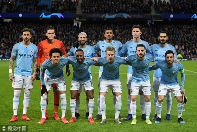 你故意的吧？范戴克防守传中时高举右手导致手球送点（范戴克防守传中时高举右手手球，被判点球）