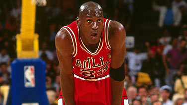 5万名民众齐聚现场，庆祝挪威队自98年以来首次晋级世界杯（5万球迷涌入现场，欢庆挪威队自1998年以来首度闯入世界杯决赛圈）