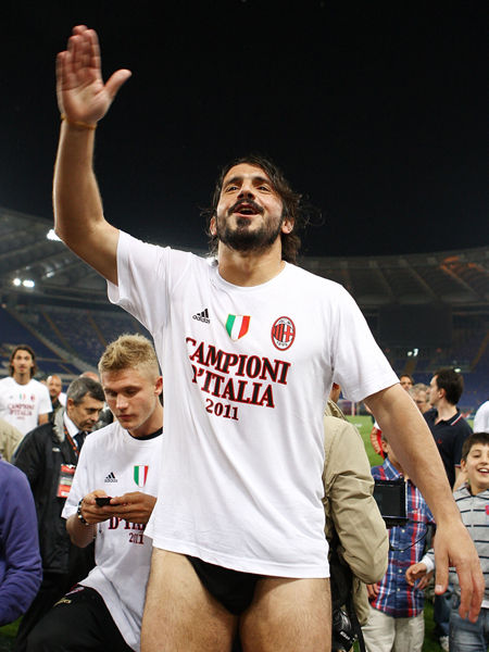 卡拉格”内涵“萨拉赫训练照：从未像今晚这样渴望利物浦赢球（卡拉格调侃萨拉赫训练照：从未像今晚这样盼望利物浦获胜）