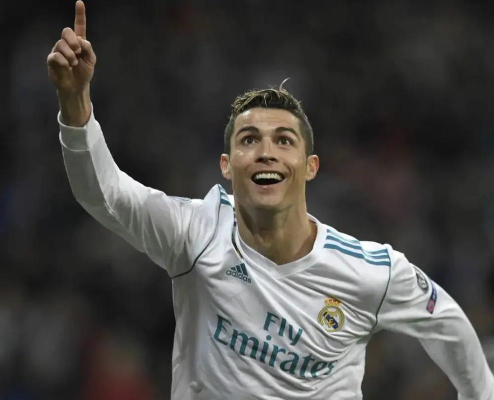 博努奇：小基耶萨可能踢附加赛；球员明白穿意大利球衣的责任