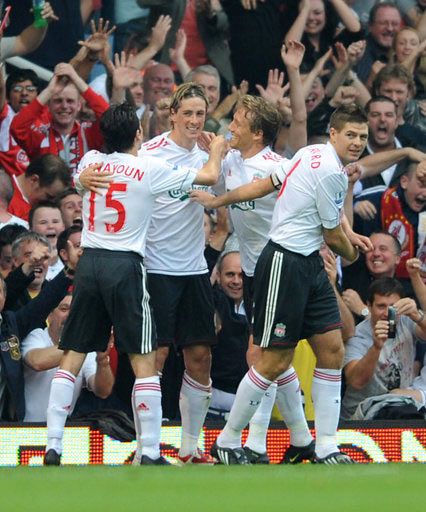 比赛第23圈，诺里斯追赶角田时四轮出白线，被赛会记录。（第23圈，诺里斯追角田时四轮越过白线，遭赛会记录）