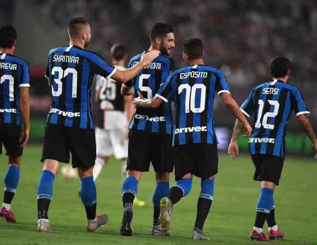 斯科蒂-巴恩斯23分 NBA湖人123-120险胜猛龙 里夫斯44分（里夫斯轰44分 湖人123-120力克猛龙 巴恩斯拿下23分）