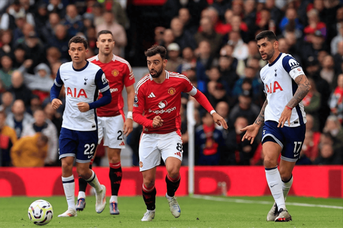 皇马本泽马梅开二度助球队取胜（本泽马双响助皇马告捷）