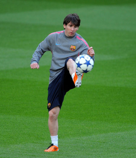 12月12日欧篮联看点：皇马冲击4连胜，布鲁克斯PK纳恩