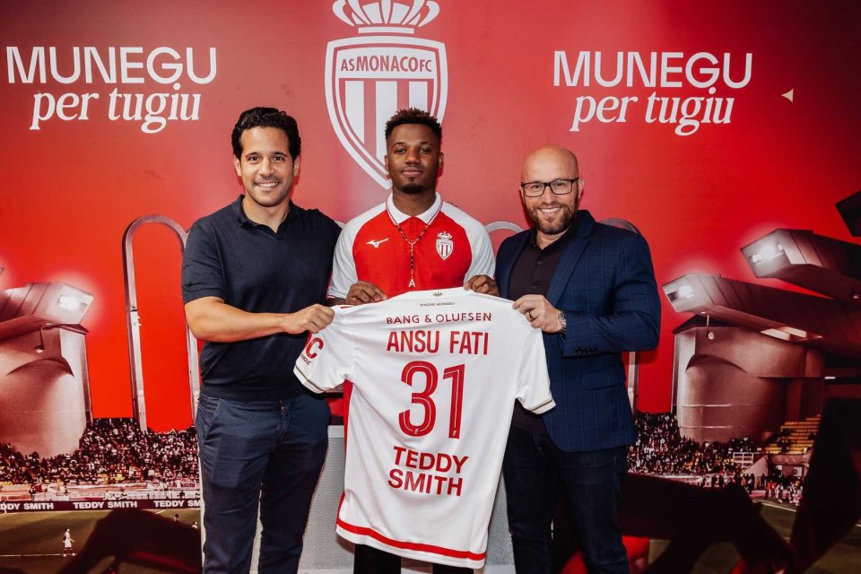 斯基拉：加西亚与巴萨的续约谈判已进入最后阶段，将续约3年（斯基拉：巴萨与加西亚续约谈判进入收官阶段，预计签下3年新约）